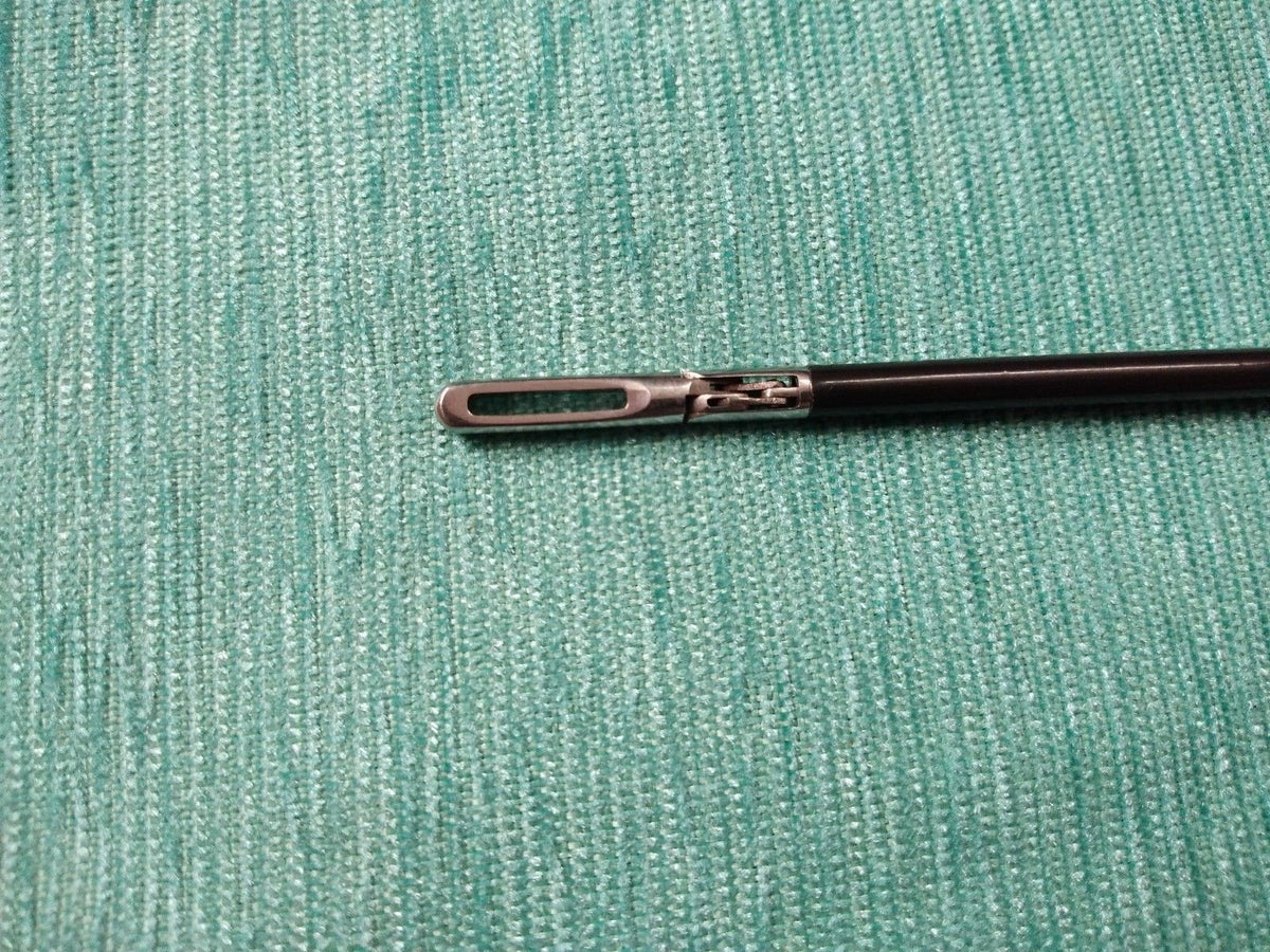 Bowel Grasper with Fiber Handle