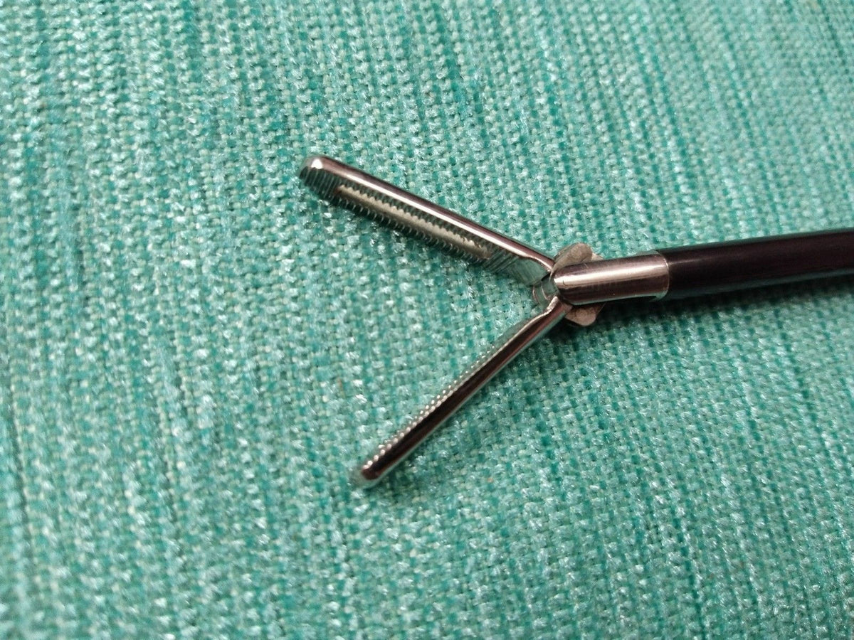Bowel Grasper with Fiber Handle